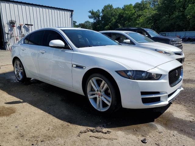 VIN SAJAJ4BV5HA957328 2017 Jaguar XE, Premium no.4