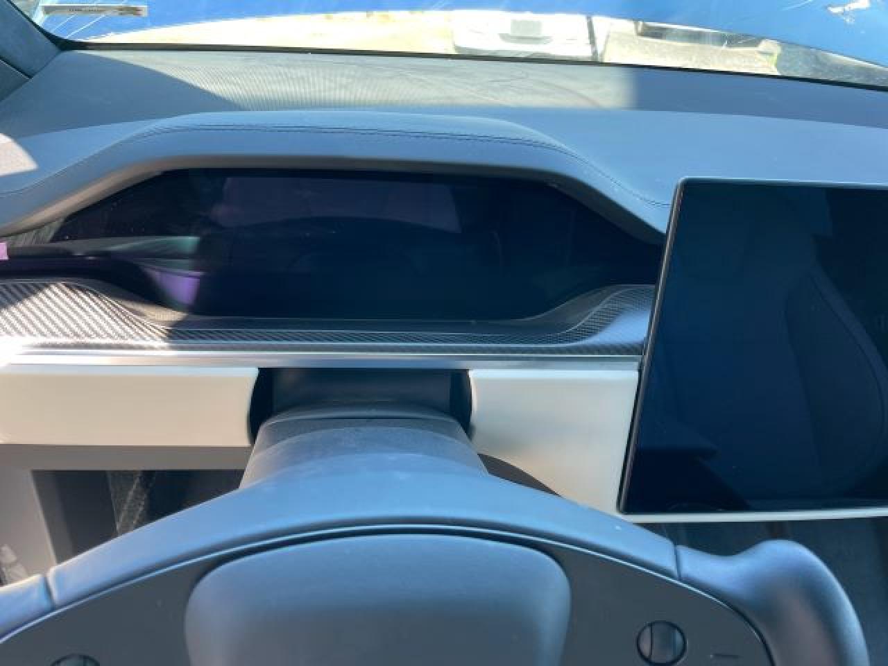 2022 Tesla Model X vin: 7SAXCBE68NF354861