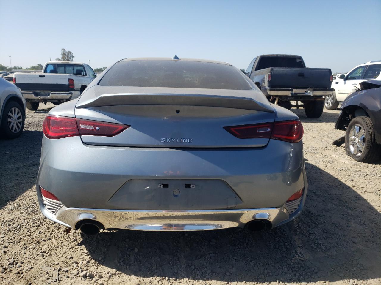 JN1EV7EK2HM363806 2017 Infiniti Q60 Premium