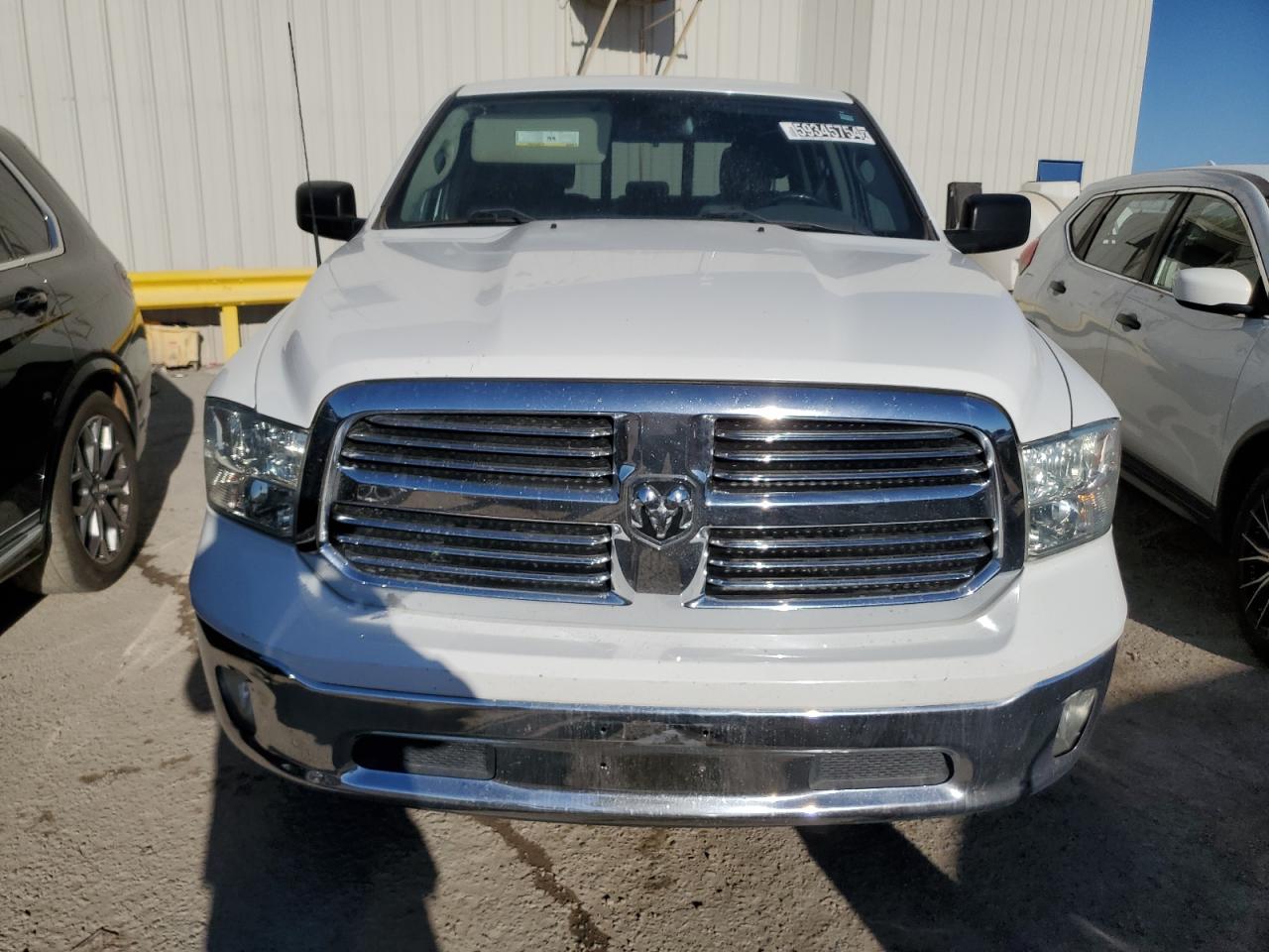 1C6RR7GG8GS214670 2016 Ram 1500 Slt