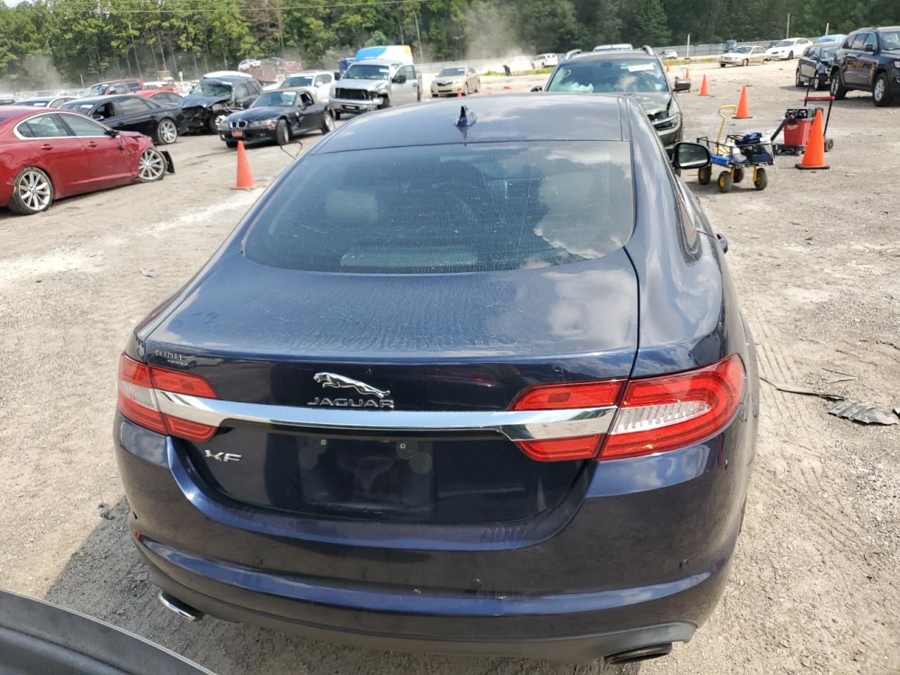 SAJWA0FS6FPU76805 2015 Jaguar Xf 2.0T Premium