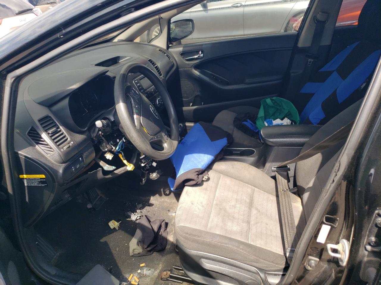 KNAFX4A61F5281895 2015 Kia Forte Lx