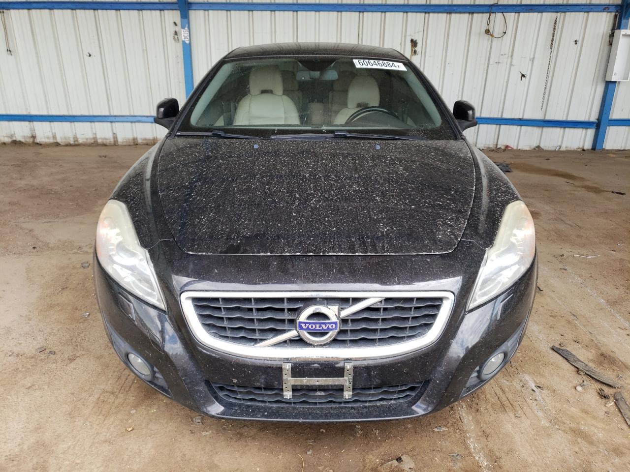 Lot #2921573821 2011 VOLVO C70 T5