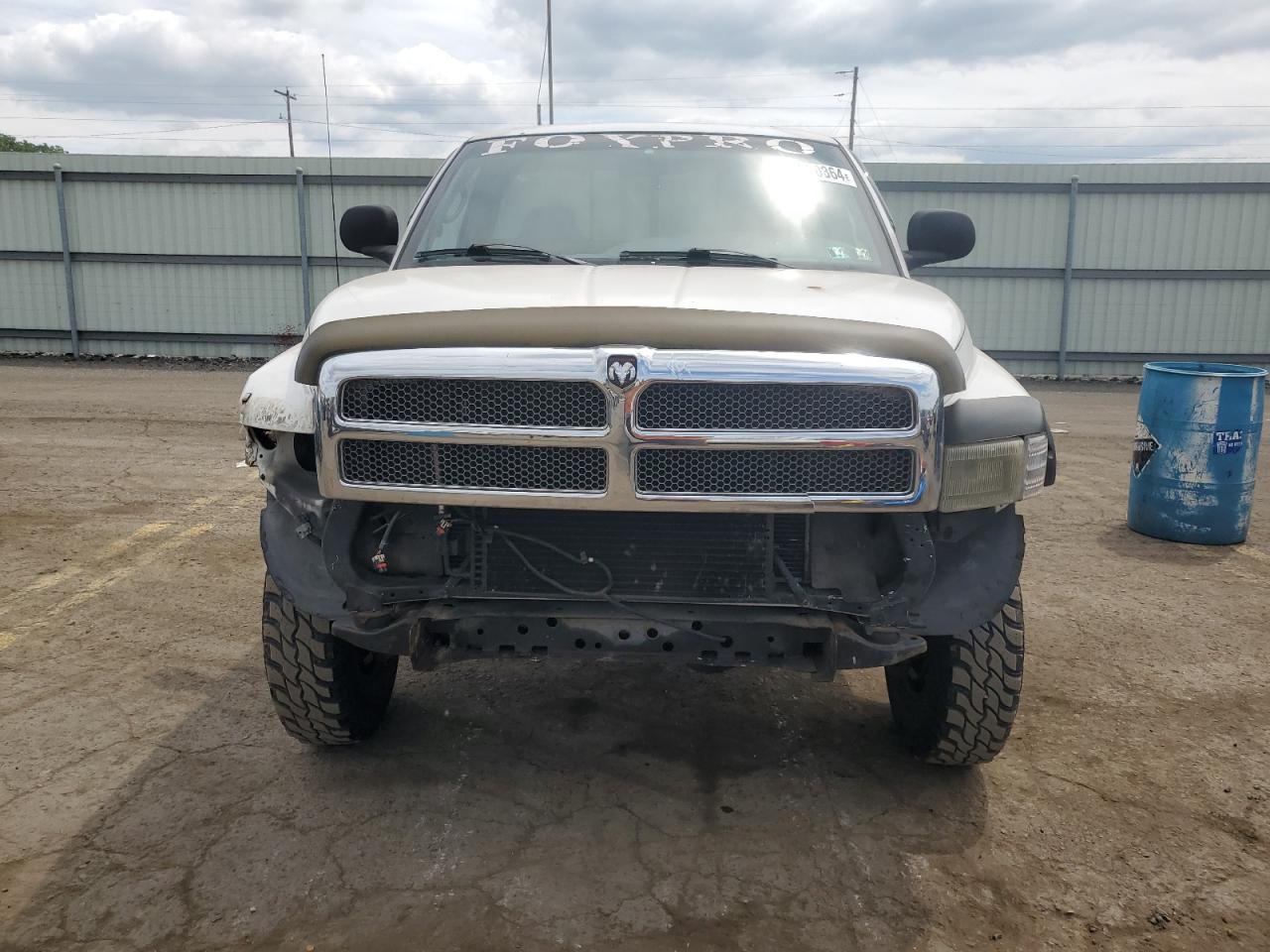 3B7KF26Z1YM208776 2000 Dodge Ram 2500