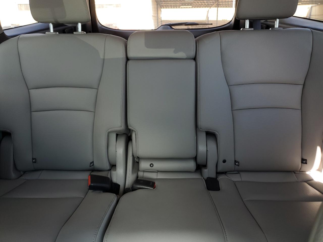 5FNYF6H96JB069558 2018 Honda Pilot Touring