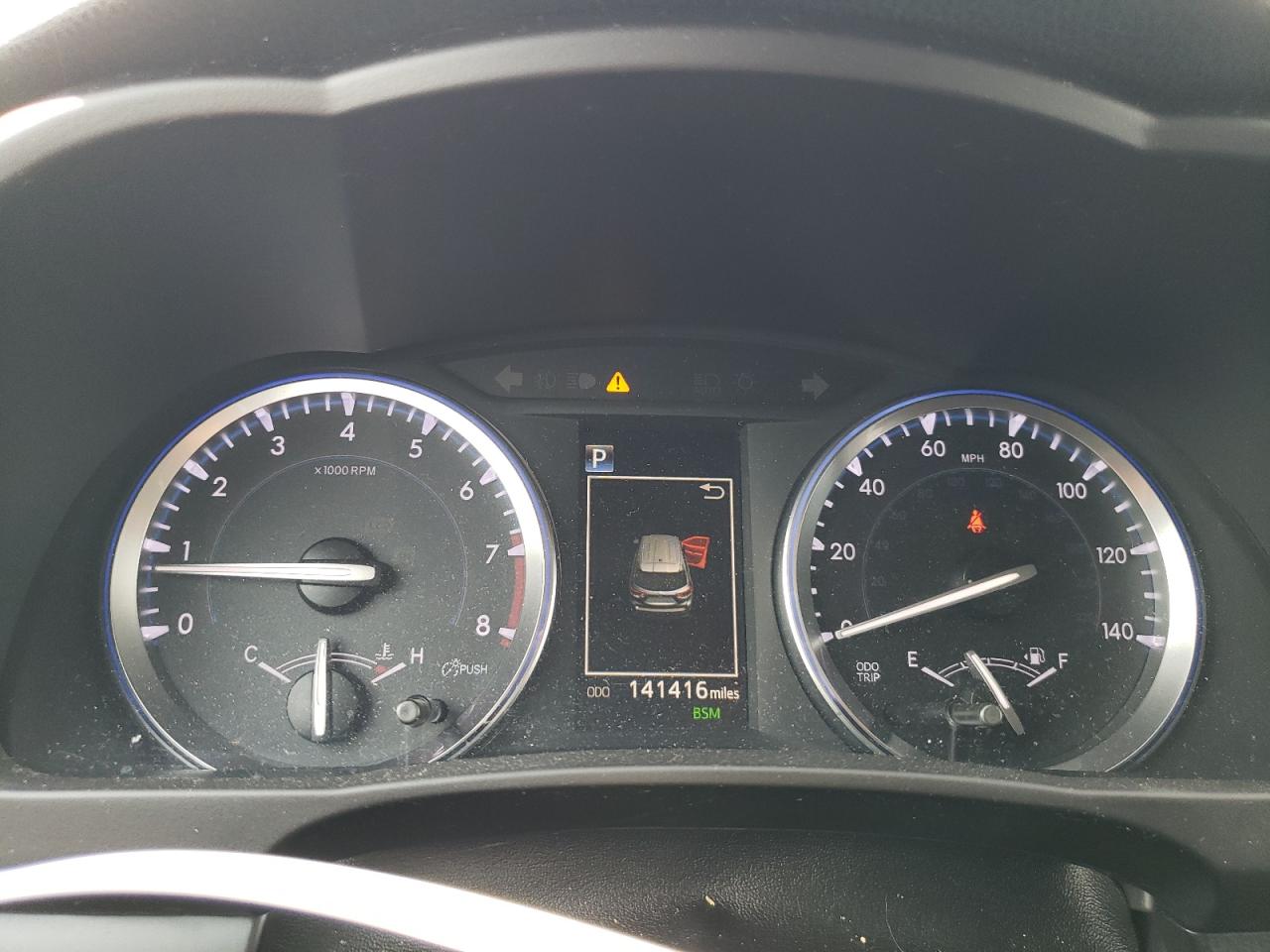 5TDKZRFH4HS207029 2017 Toyota Highlander Se