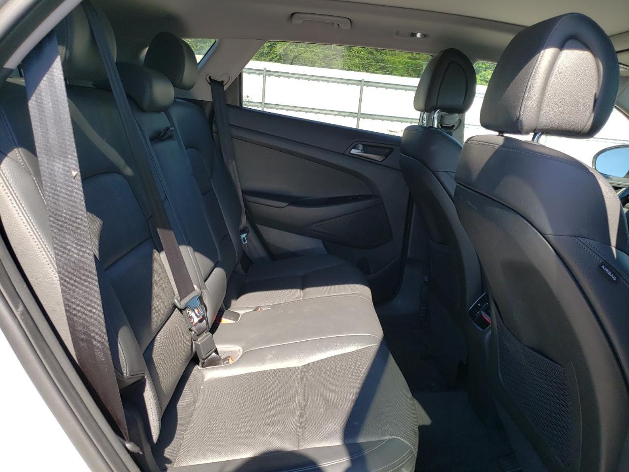 KM8J33A26GU224126 2016 Hyundai Tucson Limited