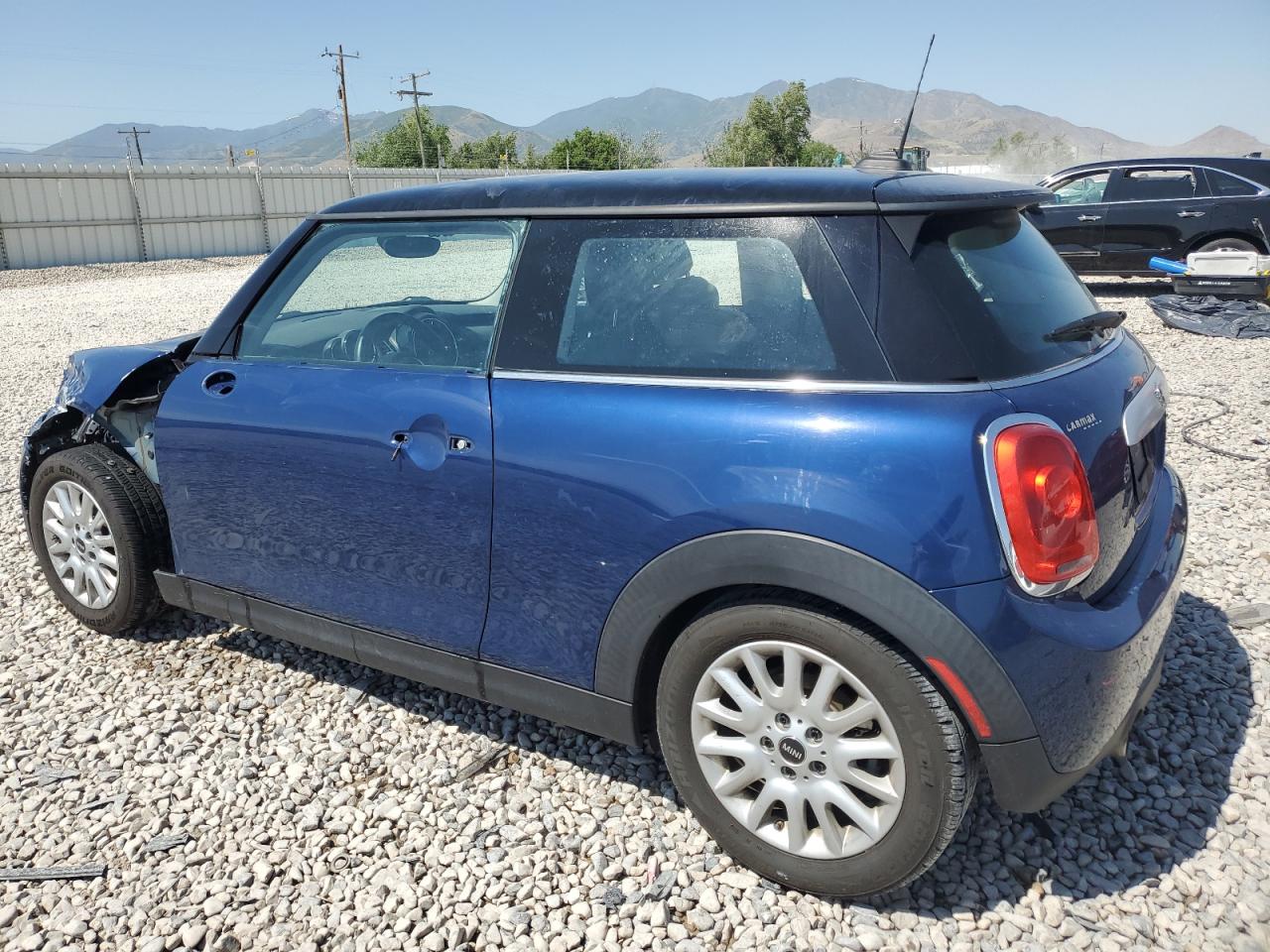 2015 Mini Cooper vin: WMWXM5C51F3B34322