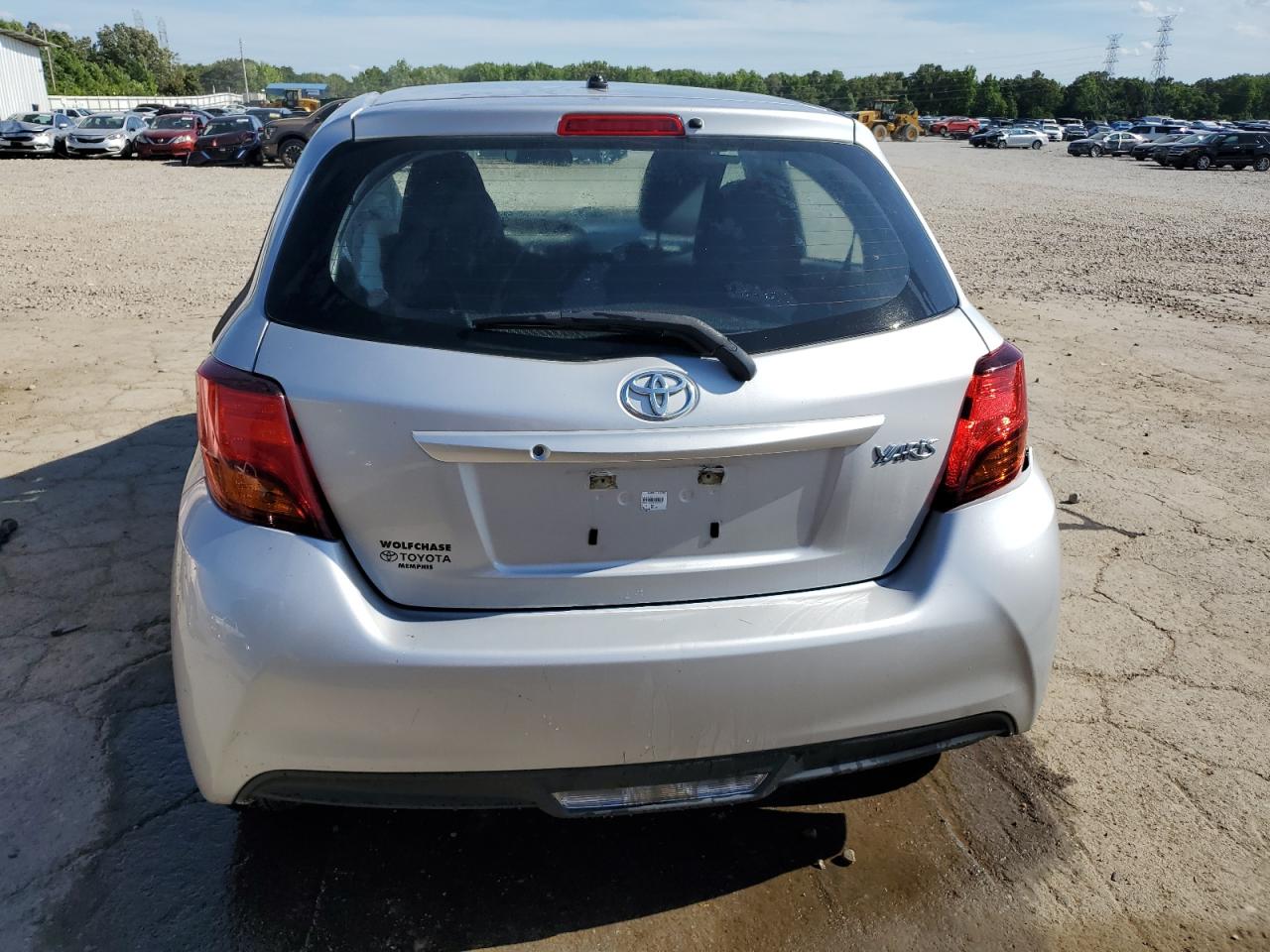 VNKKTUD38FA025704 2015 Toyota Yaris