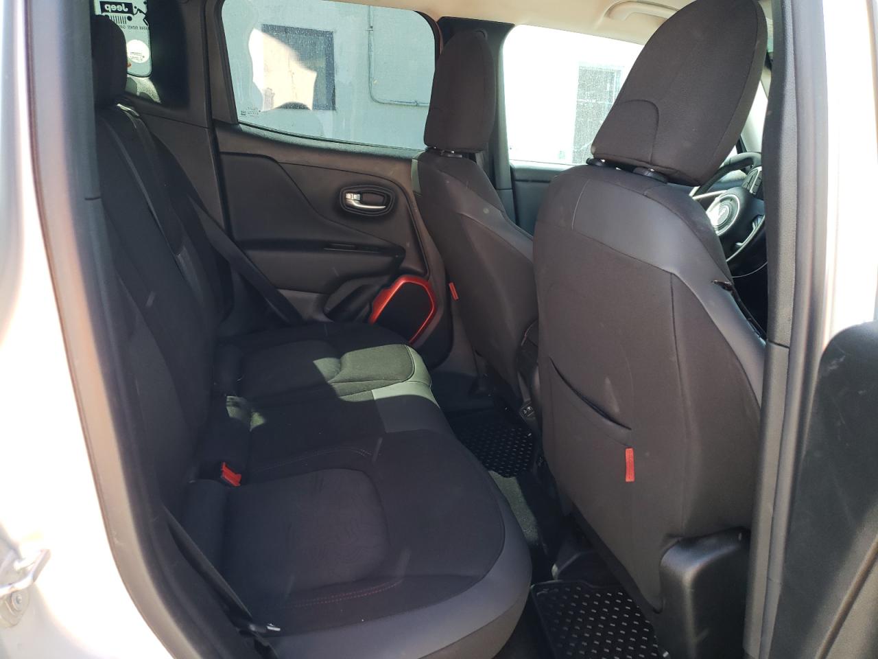 ZACNJBC18KPK06003 2019 Jeep Renegade Trailhawk