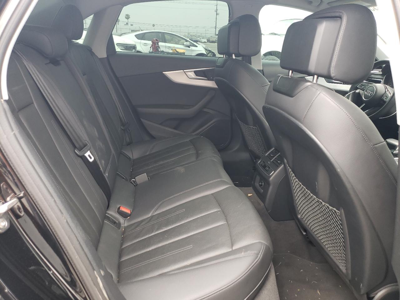 WAUKMAF4XJA234782 2018 Audi A4 Premium