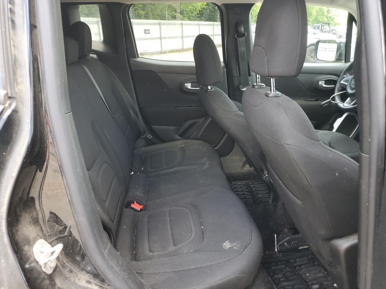 ZACNJABB3KPK77386 2019 Jeep Renegade Latitude