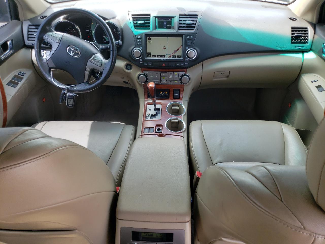 5TDDK3EH8AS031796 2010 Toyota Highlander Limited