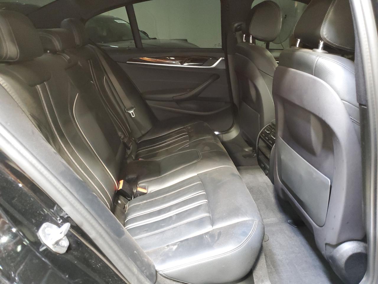 WBAJE7C58KWW13583 2019 BMW 540 Xi