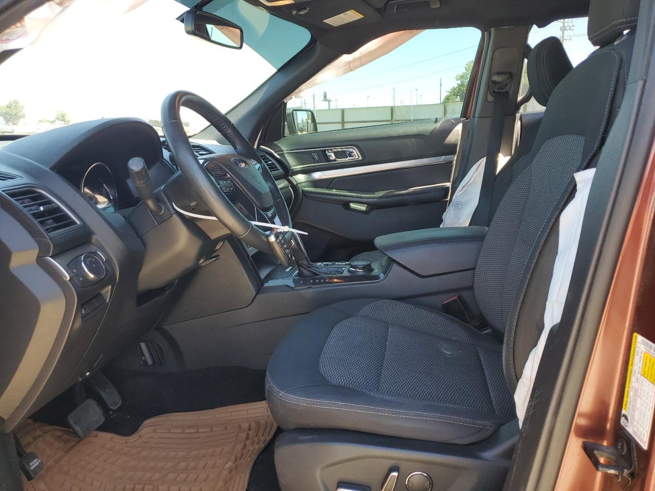 1FM5K8D84JGC15853 2018 Ford Explorer Xlt