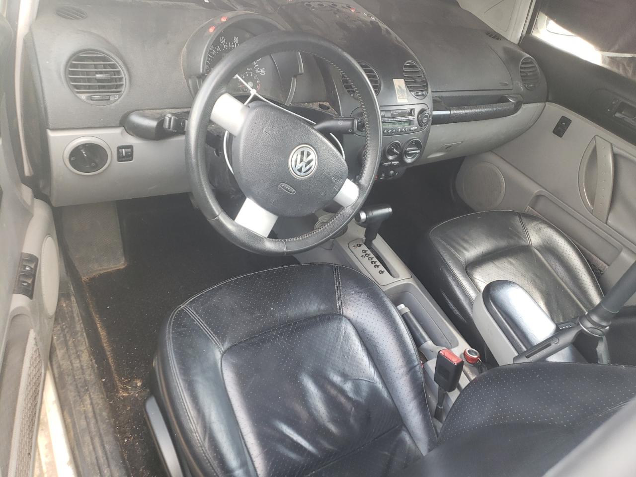 3VWCK21C11M442700 2001 Volkswagen New Beetle Gls