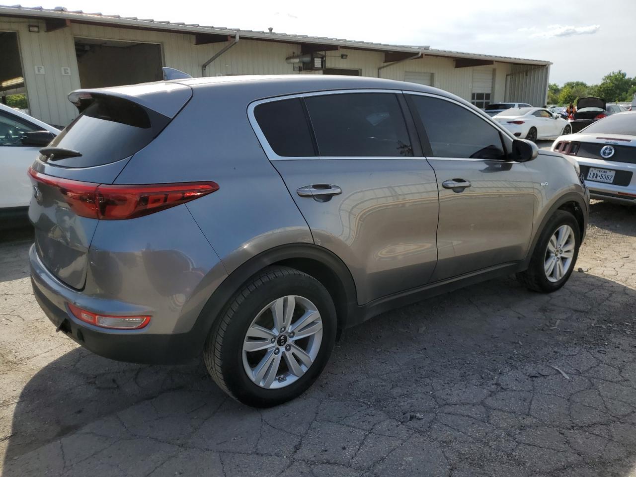 2018 Kia Sportage Lx vin: KNDPMCAC5J7341688