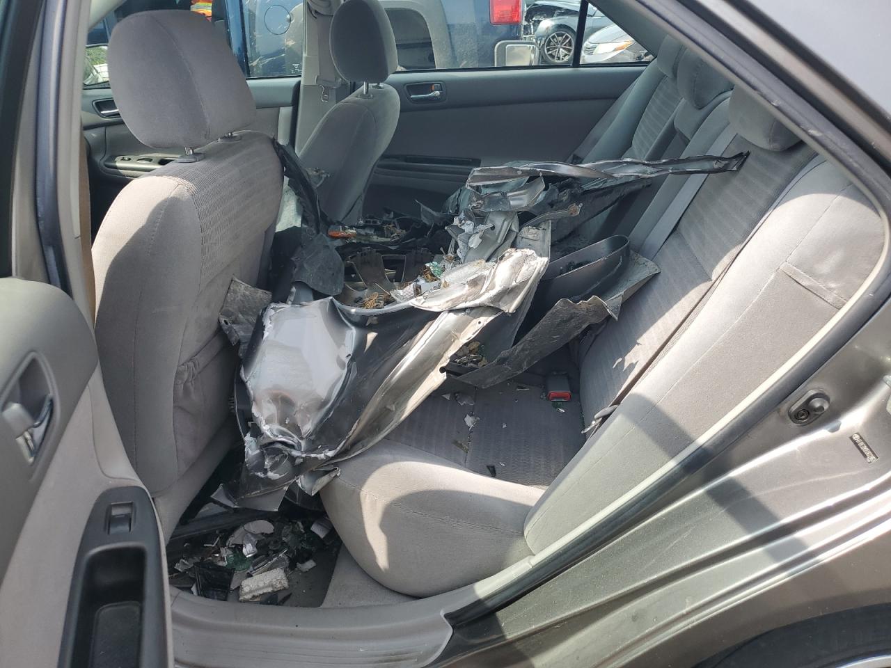 4T1BE32K05U622863 2005 Toyota Camry Le