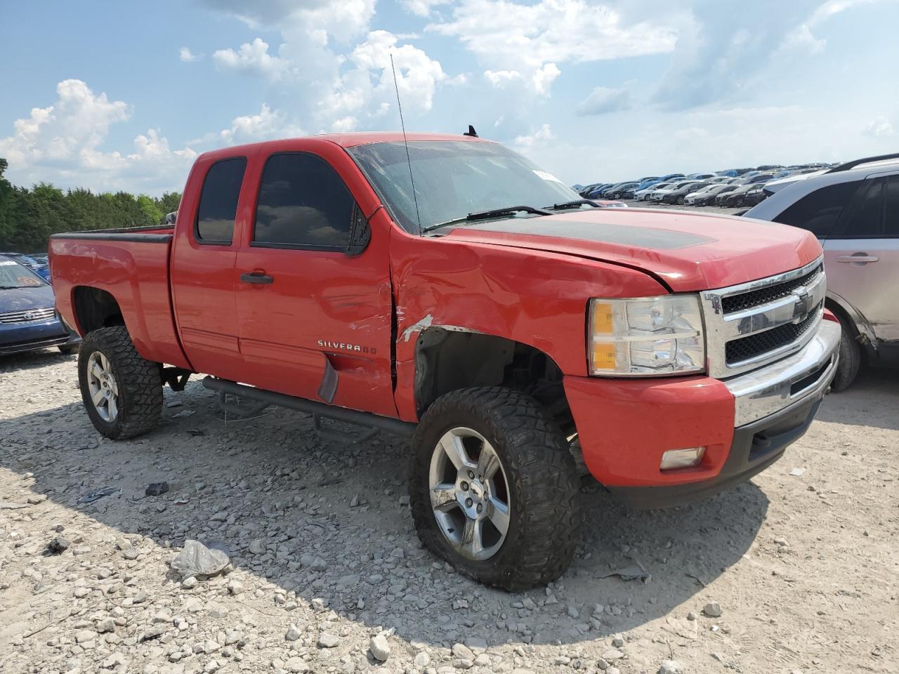 1GCRCSE09BZ225101 2011 Chevrolet Silverado C1500 Lt