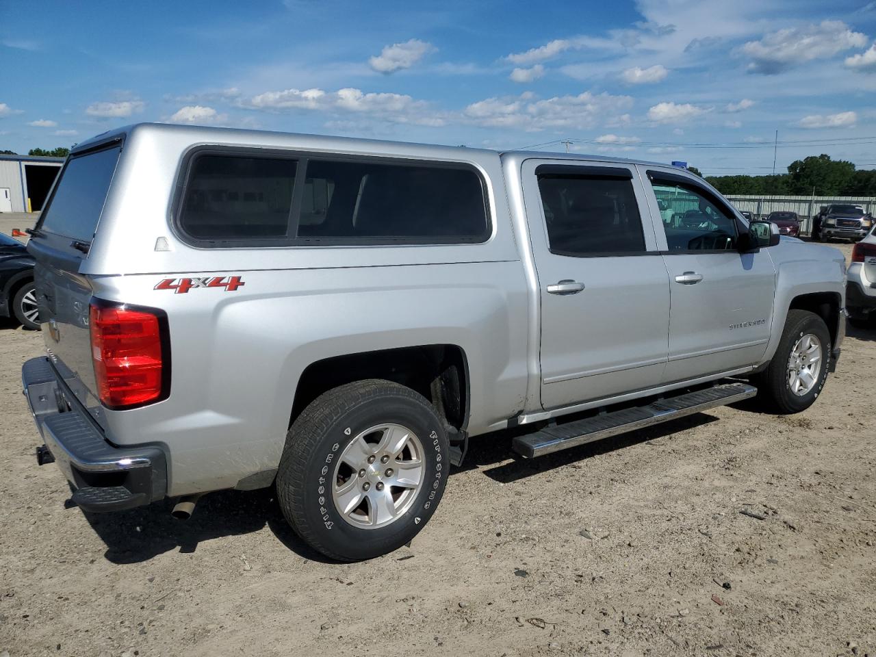 3GCUKREC7JG143527 2018 Chevrolet Silverado K1500 Lt