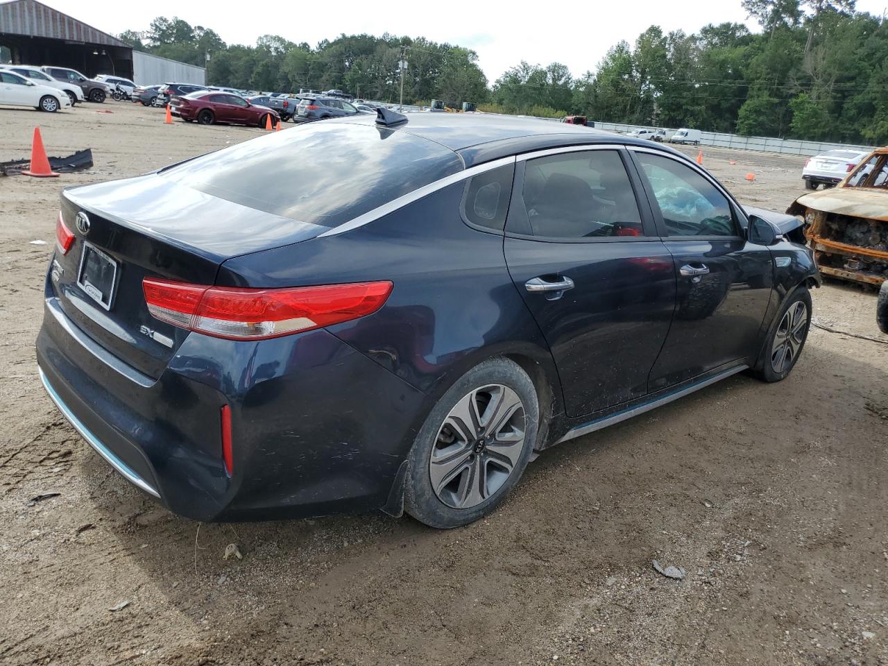 2018 Kia Optima Plug-In Hybrid vin: KNAGV4LD2J5026087