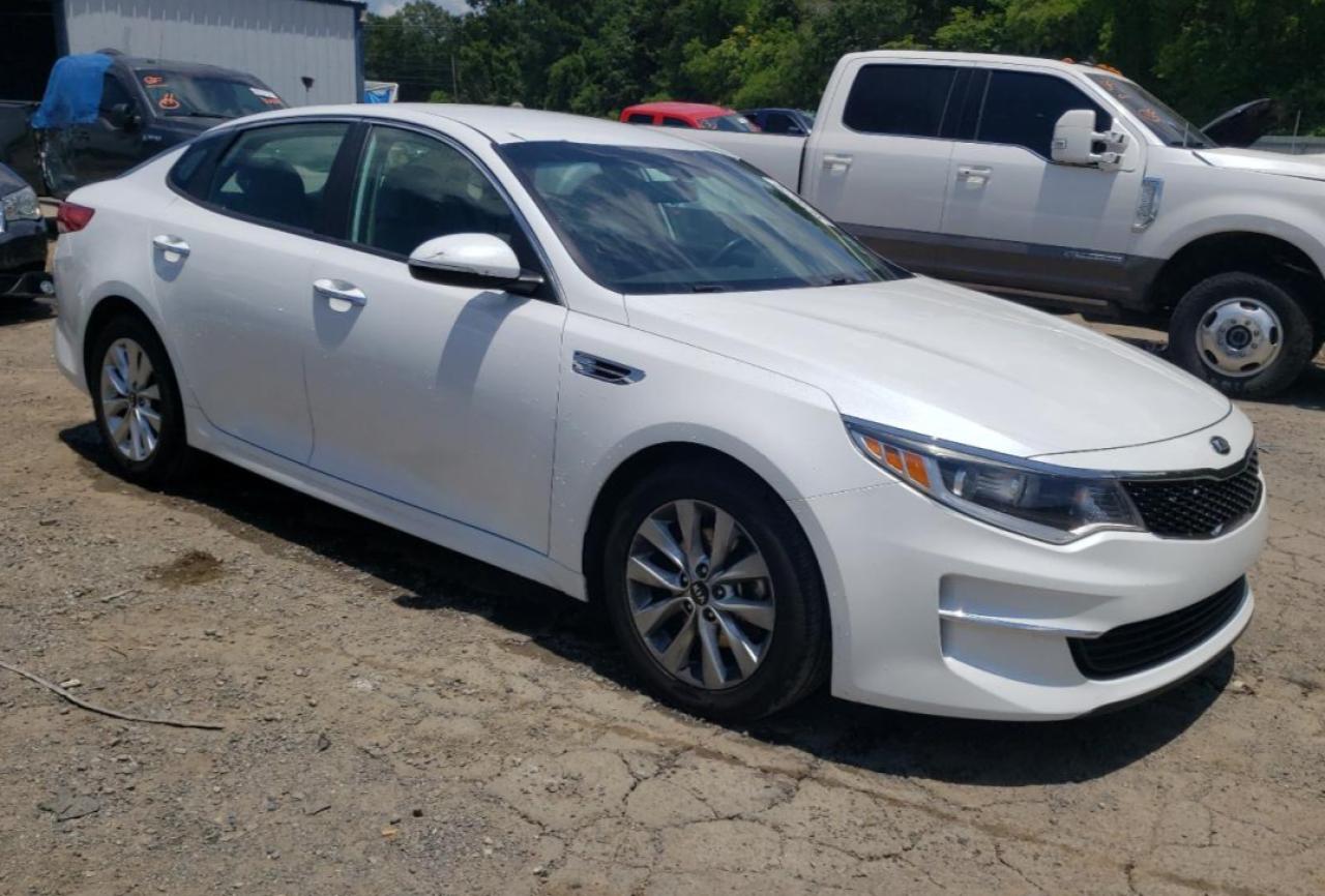 2018 Kia Optima Lx vin: 5XXGT4L37JG268417