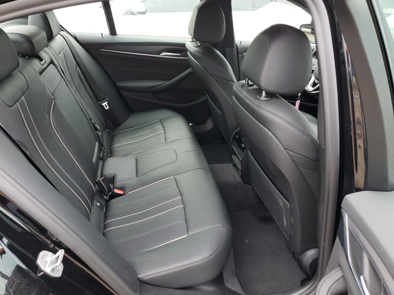 WBA73BJ08MCG12712 2021 BMW 540 Xi