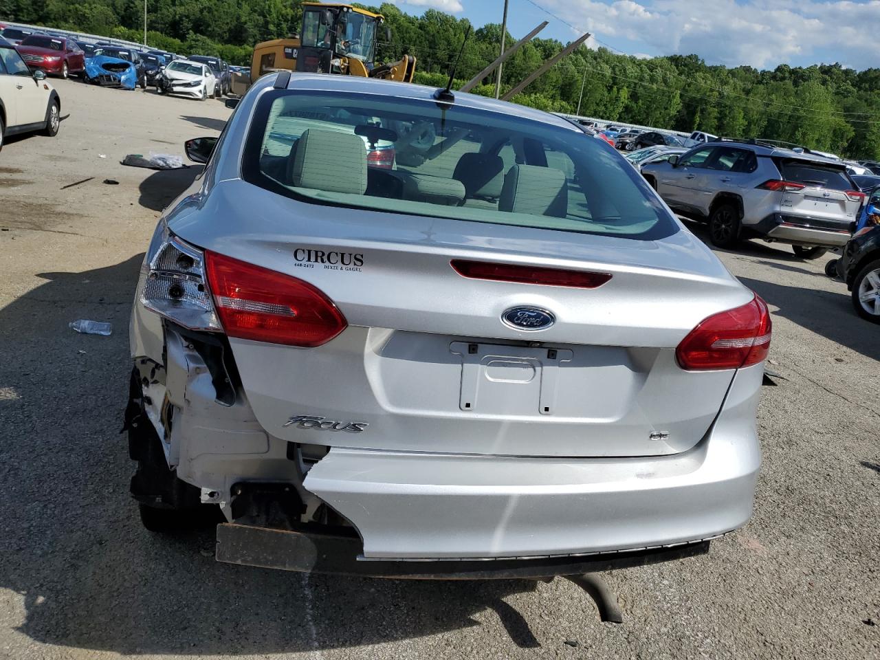 1FADP3F25JL225320 2018 Ford Focus Se