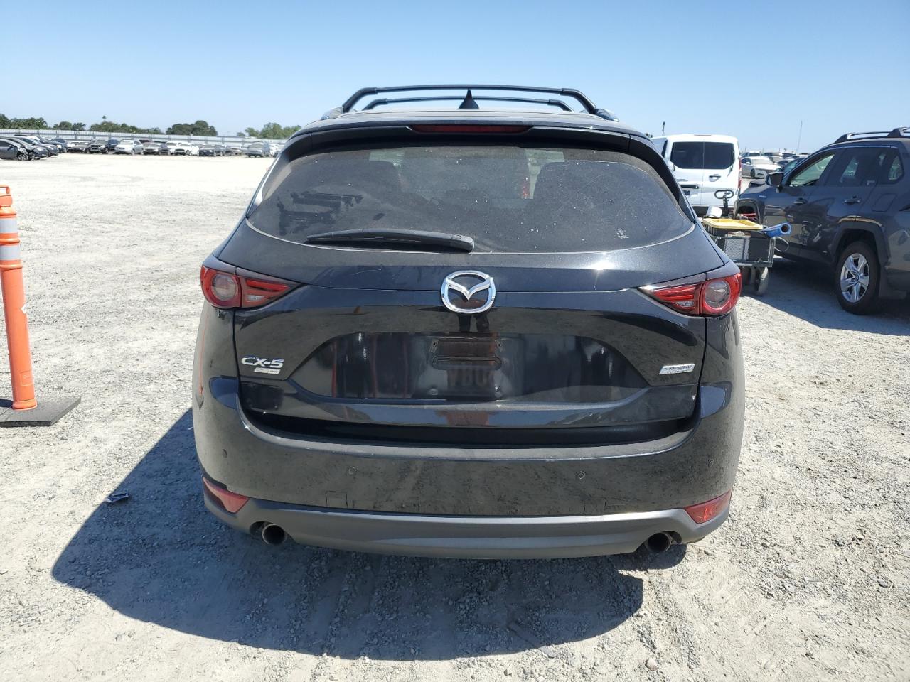 JM3KFBEY0K0519092 2019 Mazda Cx-5 Signature