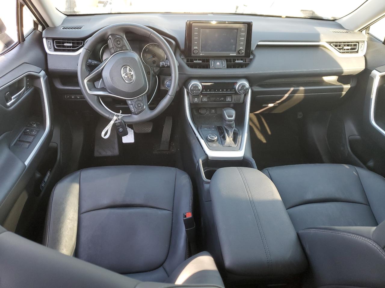 4T3B6RFV6MU036355 2021 Toyota Rav4 Xle Premium