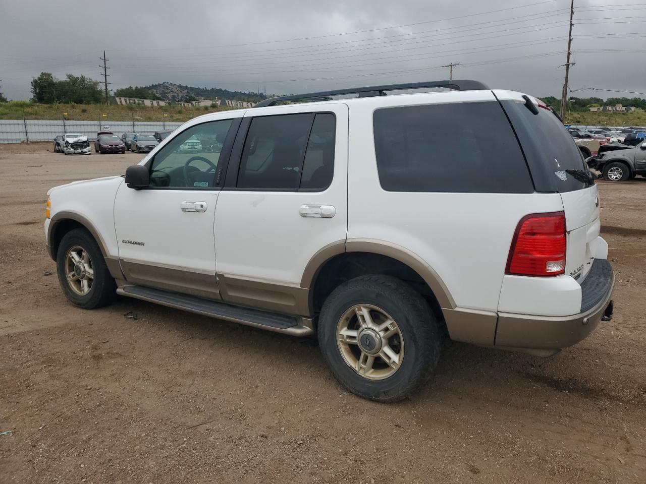 1FMZU74K22ZC62855 2002 Ford Explorer Eddie Bauer