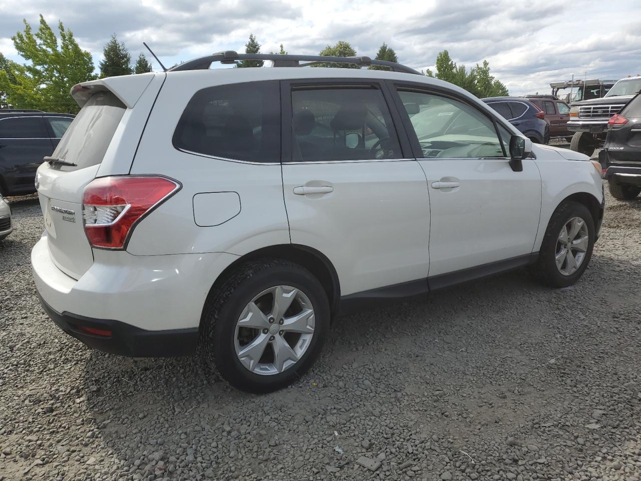 Lot #2974382474 2015 SUBARU FORESTER 2