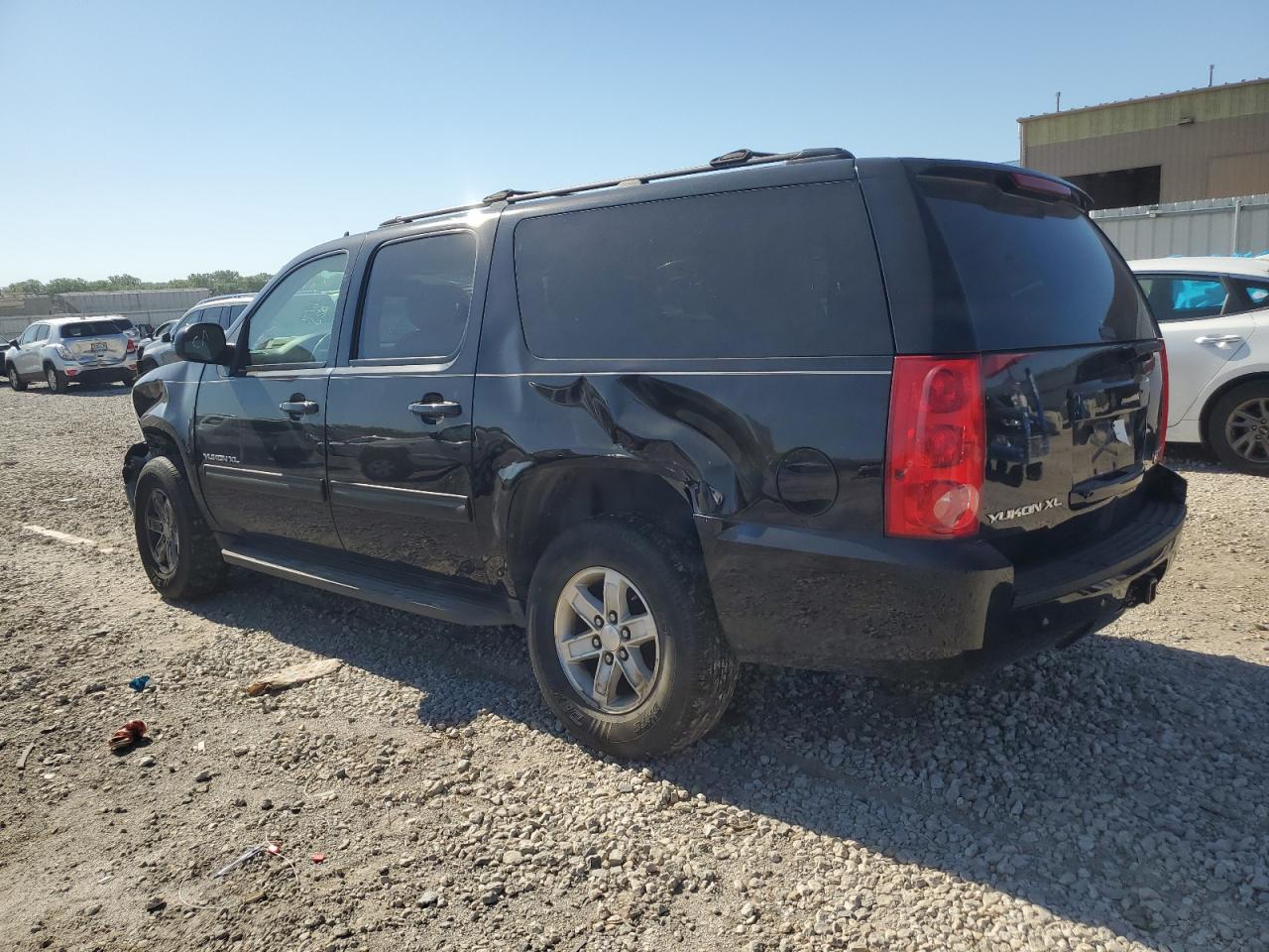 2014 GMC Yukon Xl K1500 Sle vin: 1GKS2HE71ER173640