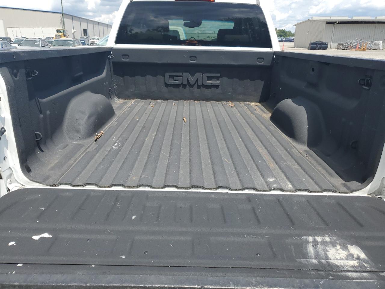 1GT12TEY8JF232441 2018 GMC Sierra K2500 Slt