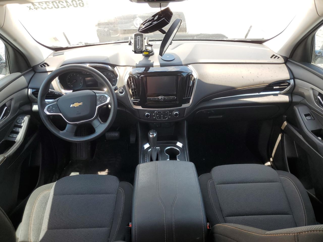 1GNERFKW7KJ320100 2019 Chevrolet Traverse Ls