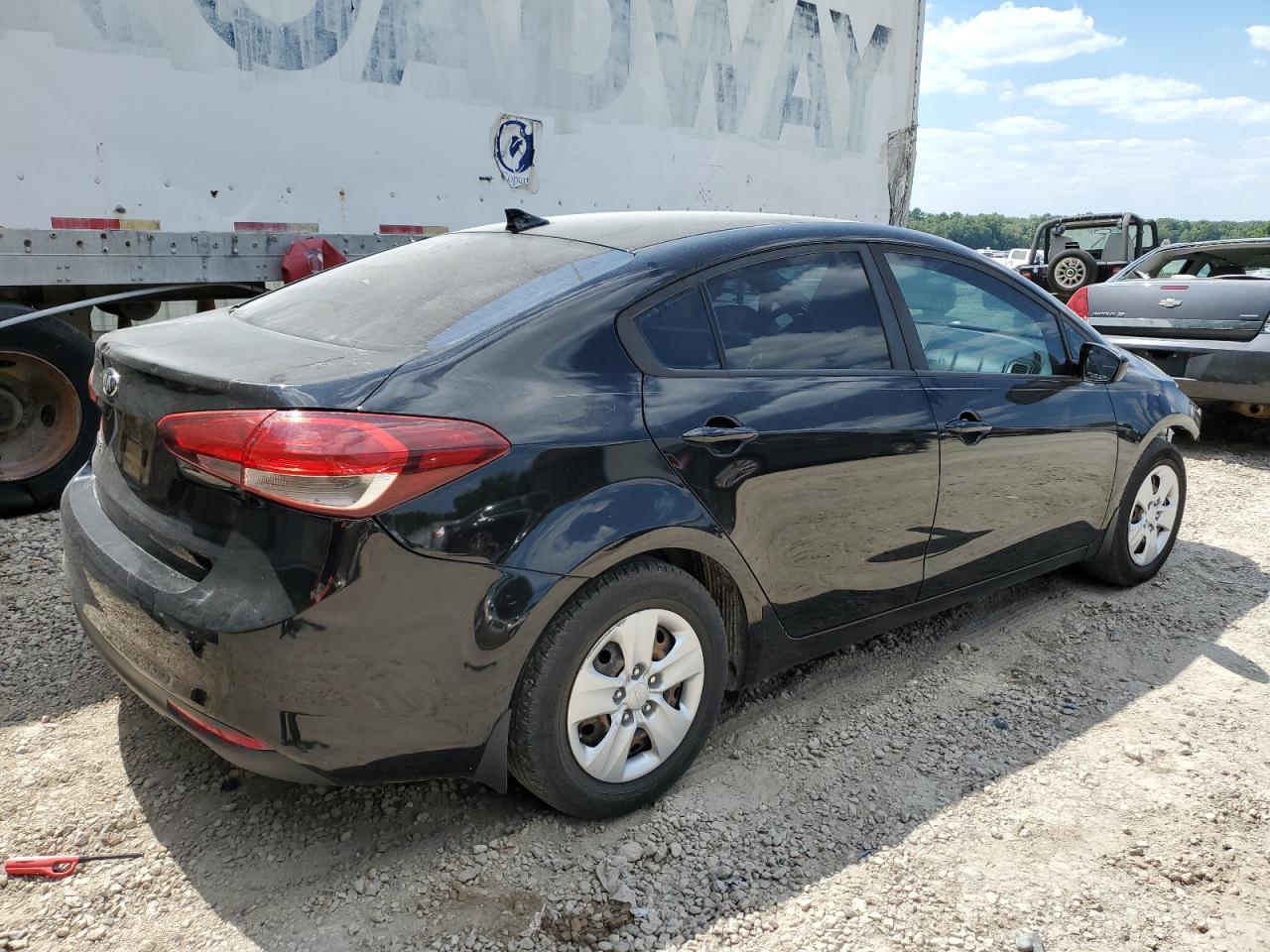 3KPFK4A74HE112570 2017 Kia Forte Lx