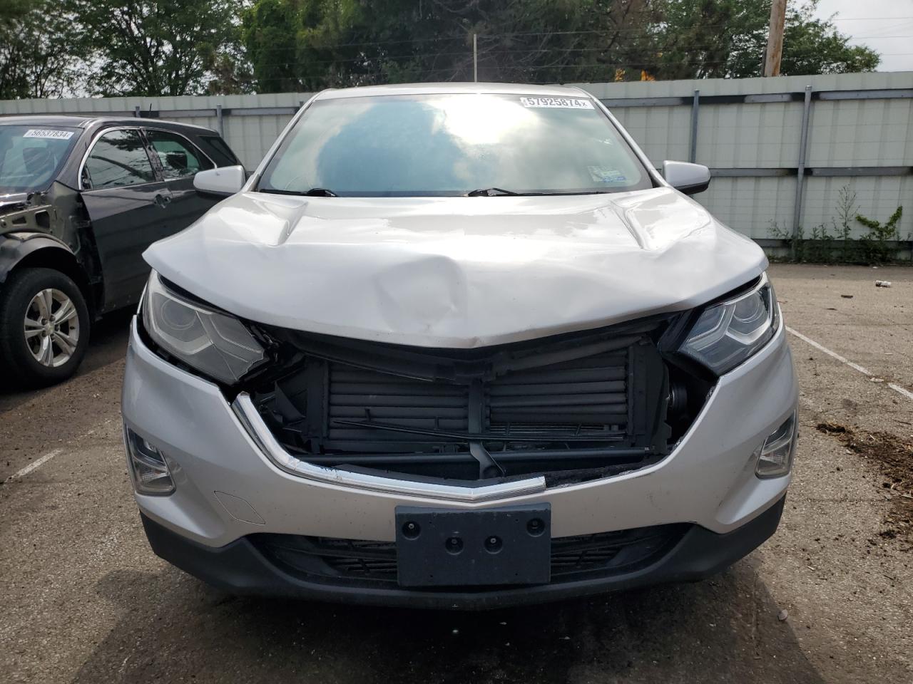 2GNAXUEV5K6164857 2019 Chevrolet Equinox Lt