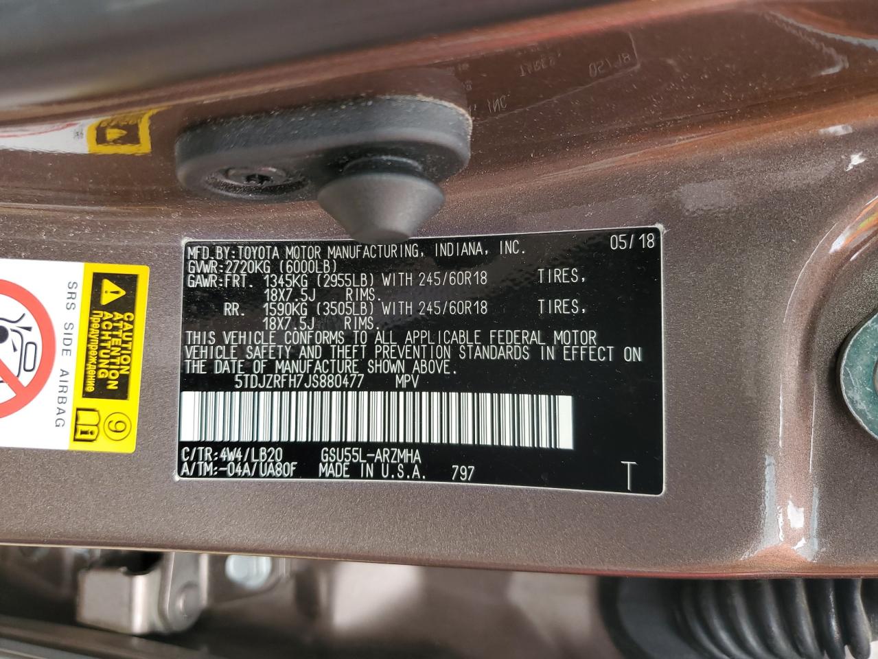 5TDJZRFH7JS880477 2018 Toyota Highlander Se