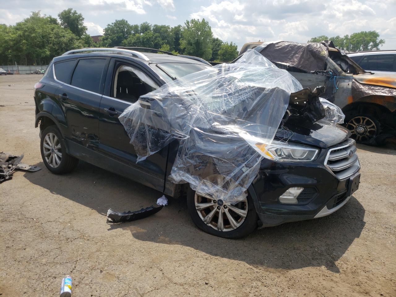 Lot #2977129195 2017 FORD ESCAPE TIT