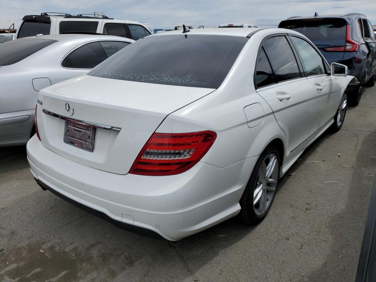 WDDGF4HB0DA816237 2013 Mercedes-Benz C 250