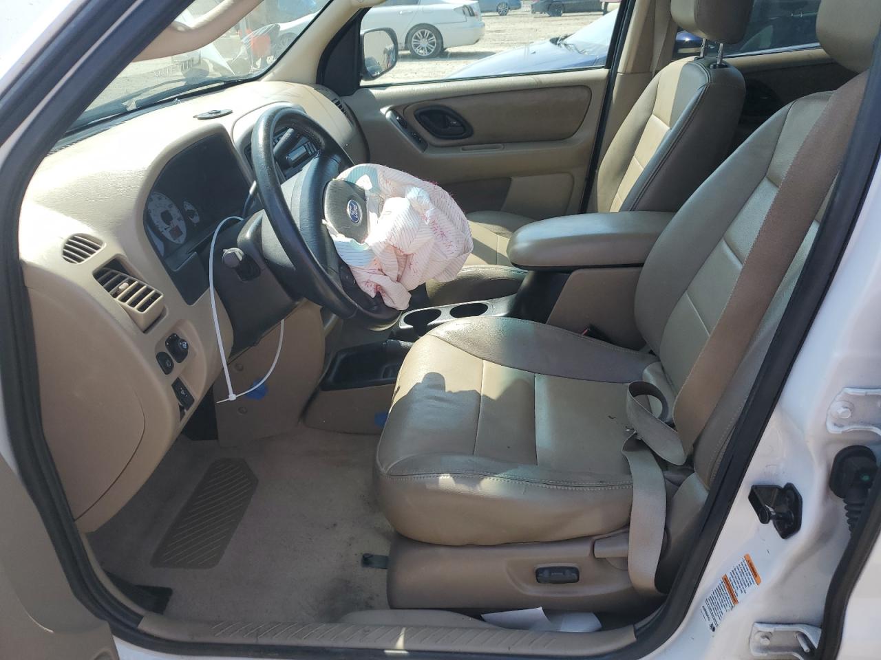 1FMCU93184KB68629 2004 Ford Escape Xlt