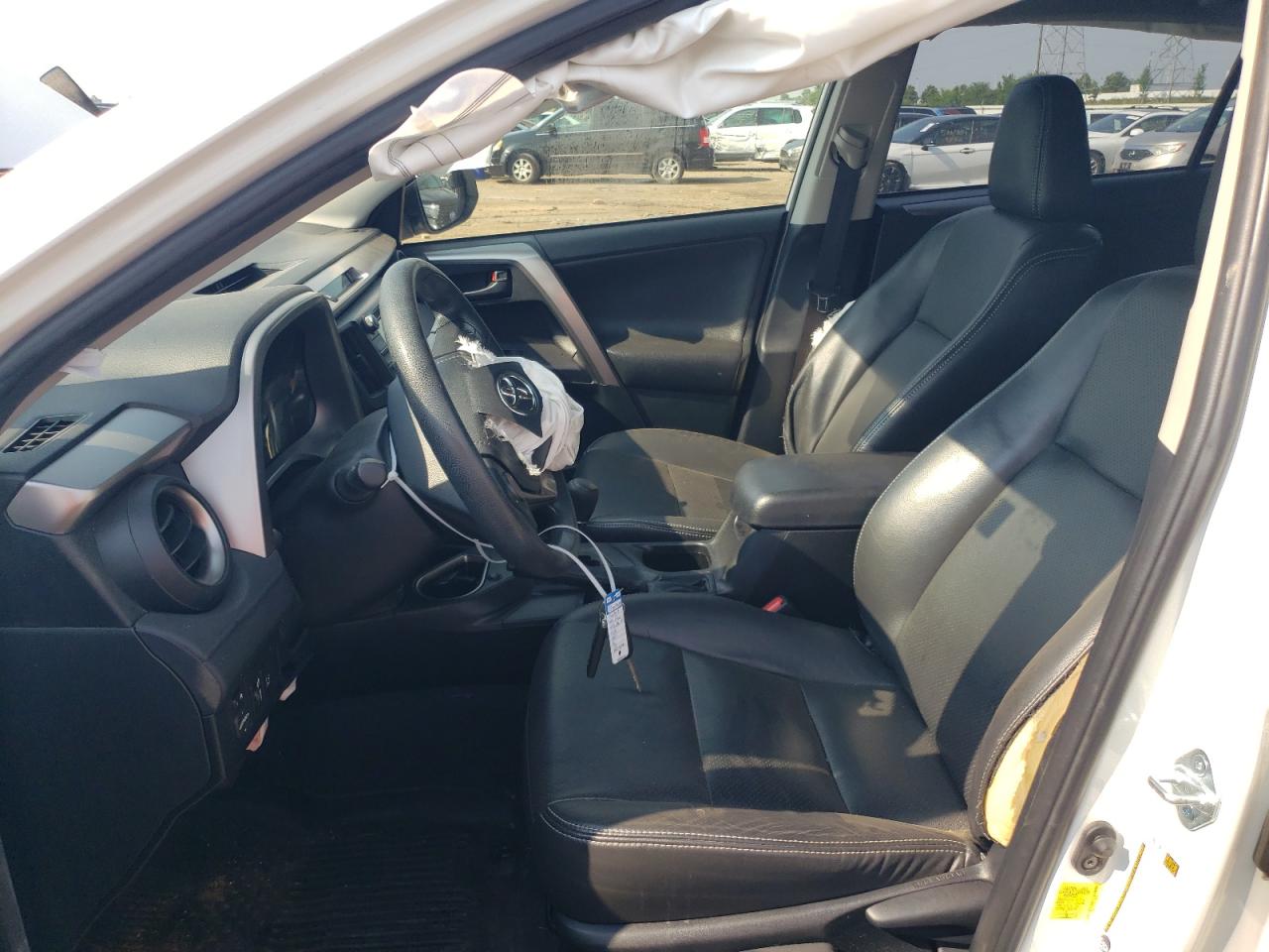 JTMBFREV6HJ134016 2017 Toyota Rav4 Le