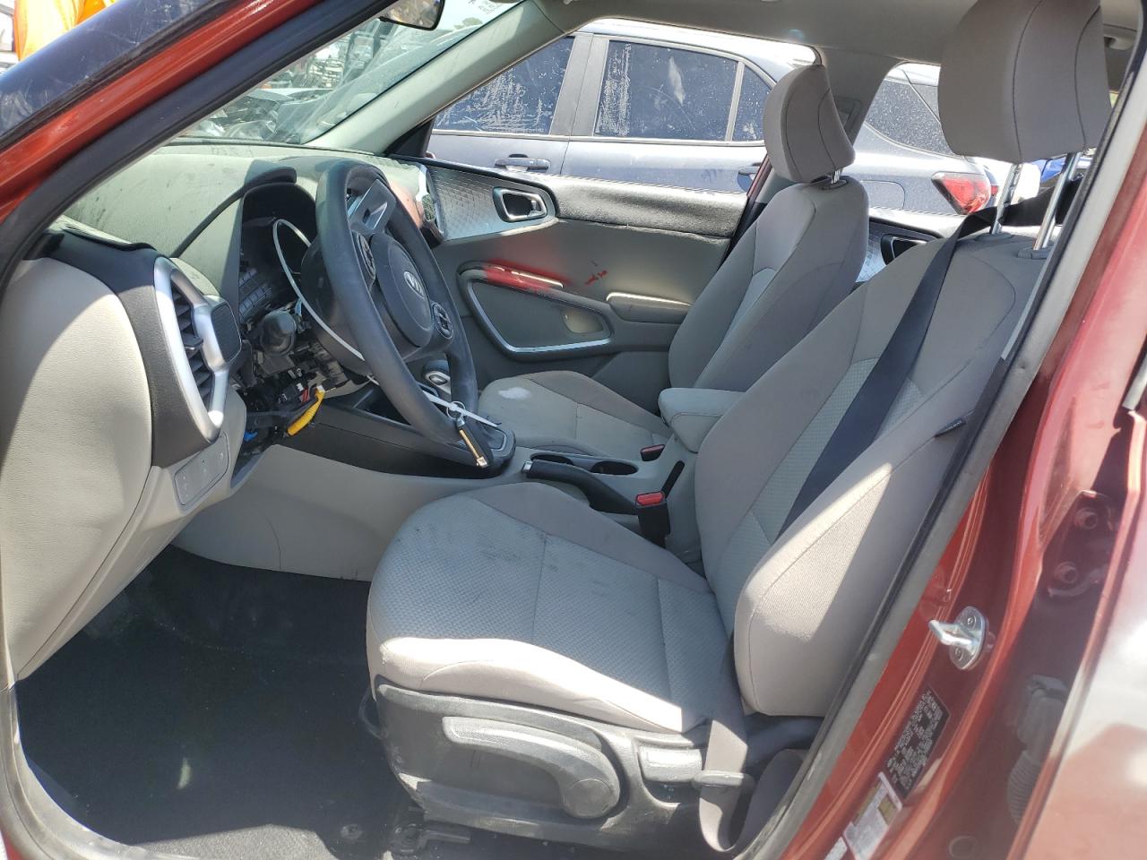 KNDJ23AU2L7119553 2020 Kia Soul Lx