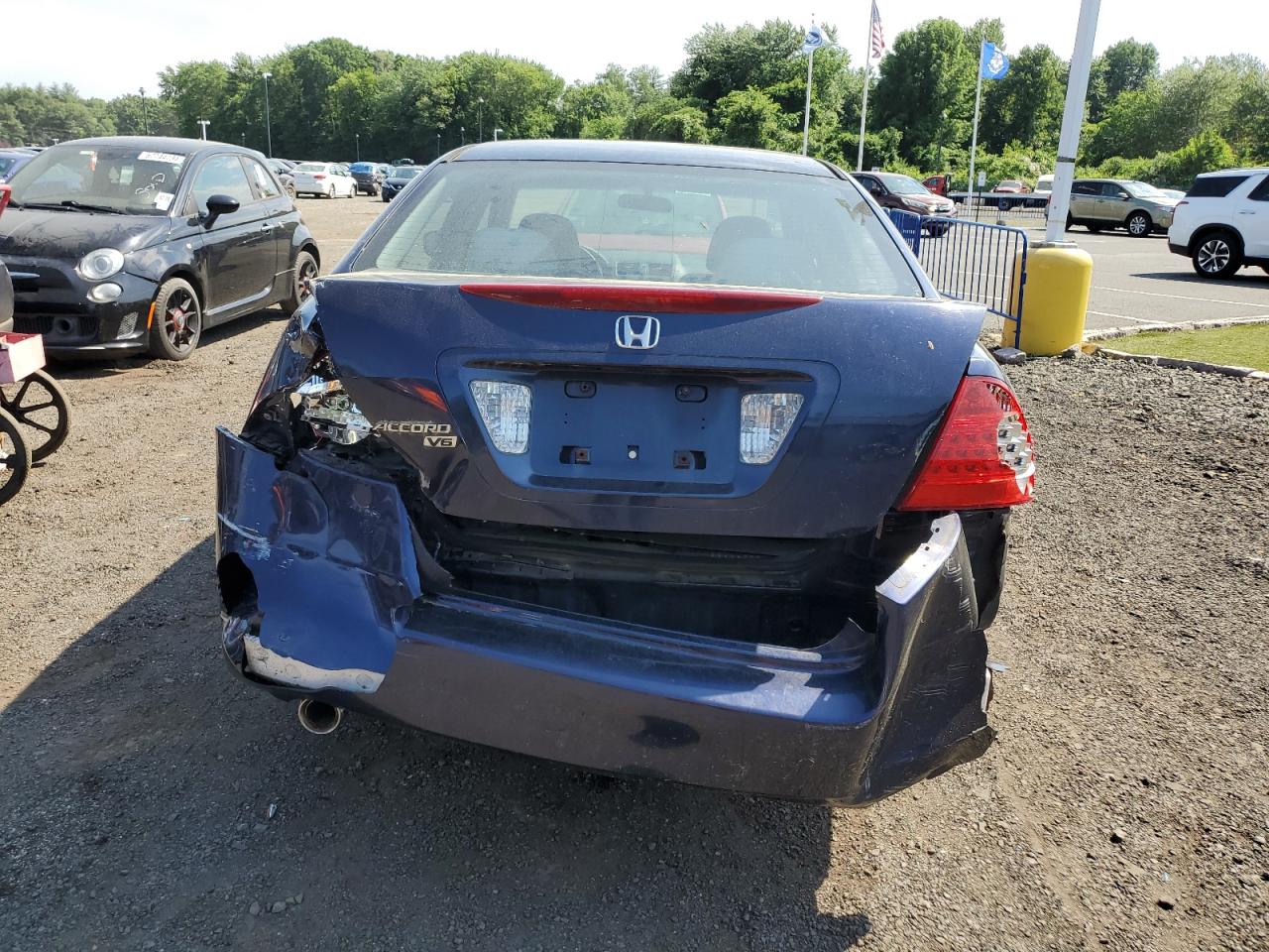 1HGCM663X6A065836 2006 Honda Accord Lx