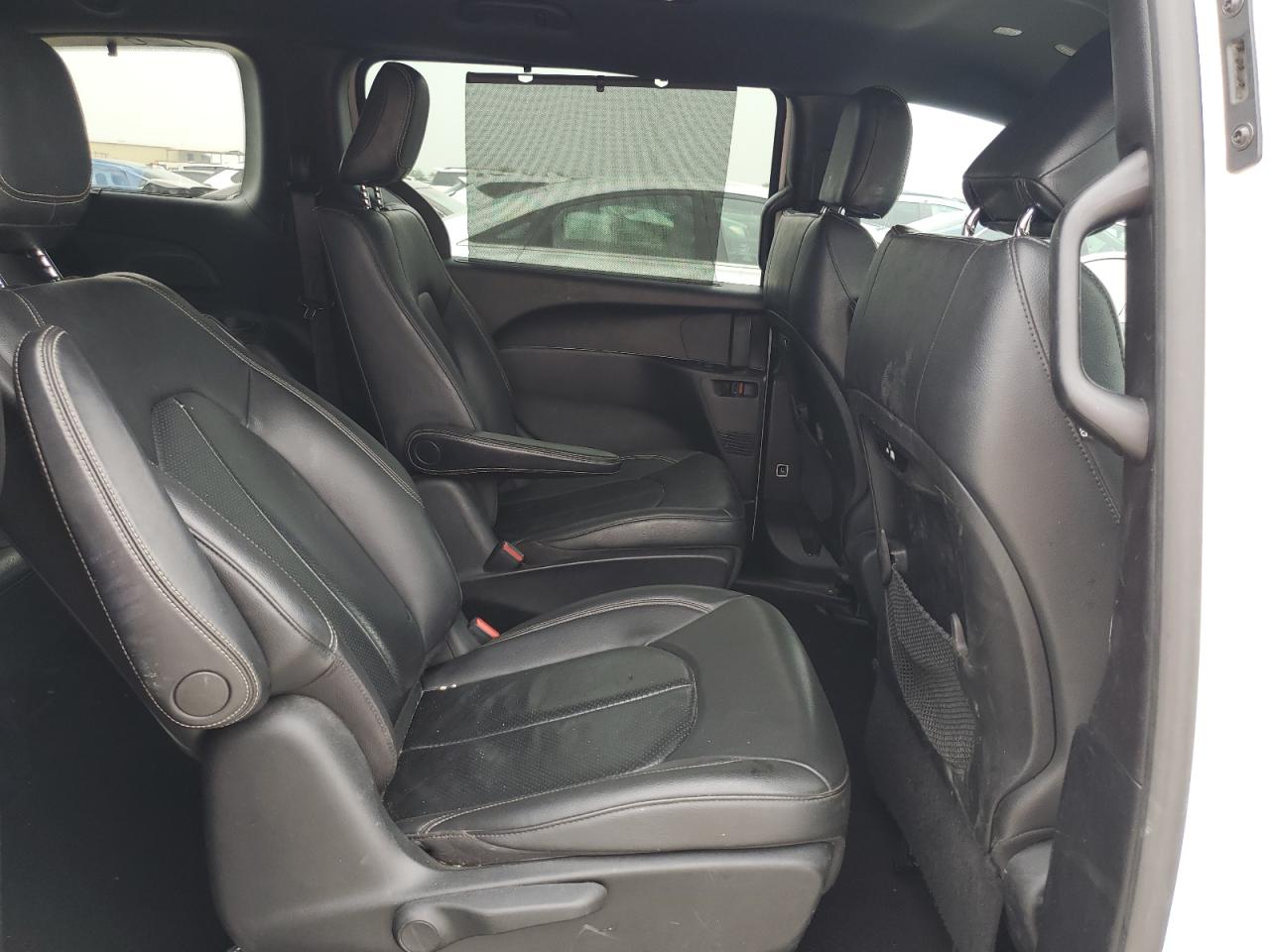 2C4RC1L76MR521913 2021 Chrysler Pacifica Hybrid Touring L