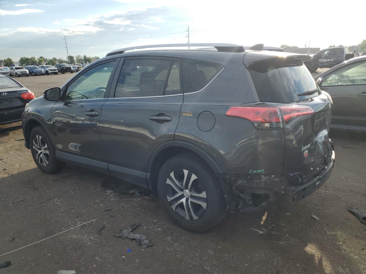 2016 Toyota Rav4 Le vin: JTMZFREV2GD081083