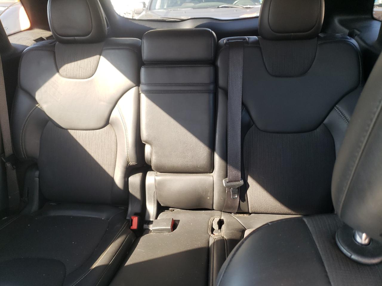 1C4PJMLB0JD529670 2018 Jeep Cherokee Latitude Plus