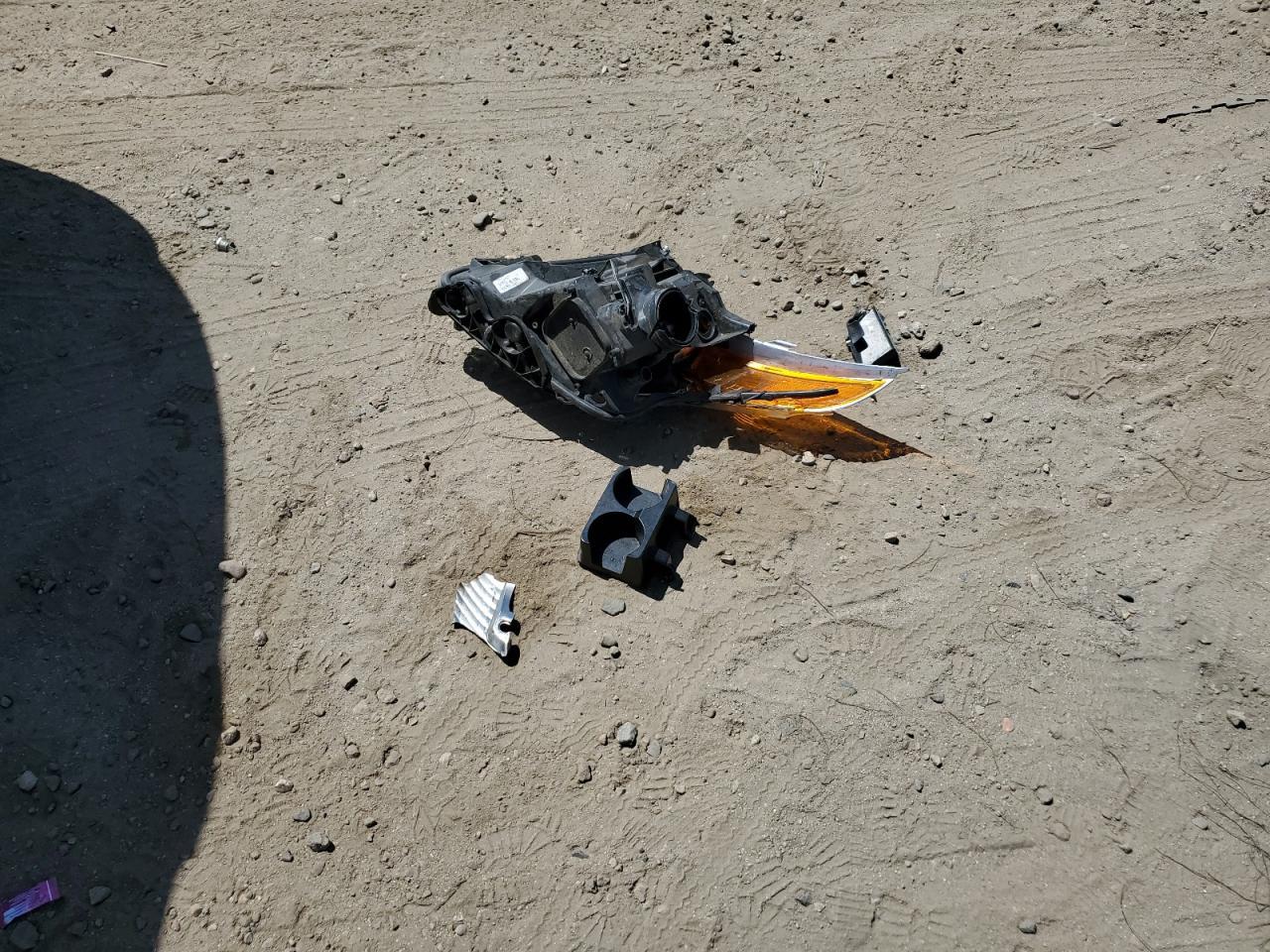 1FMHK7D88BGA19570 2011 Ford Explorer Xlt