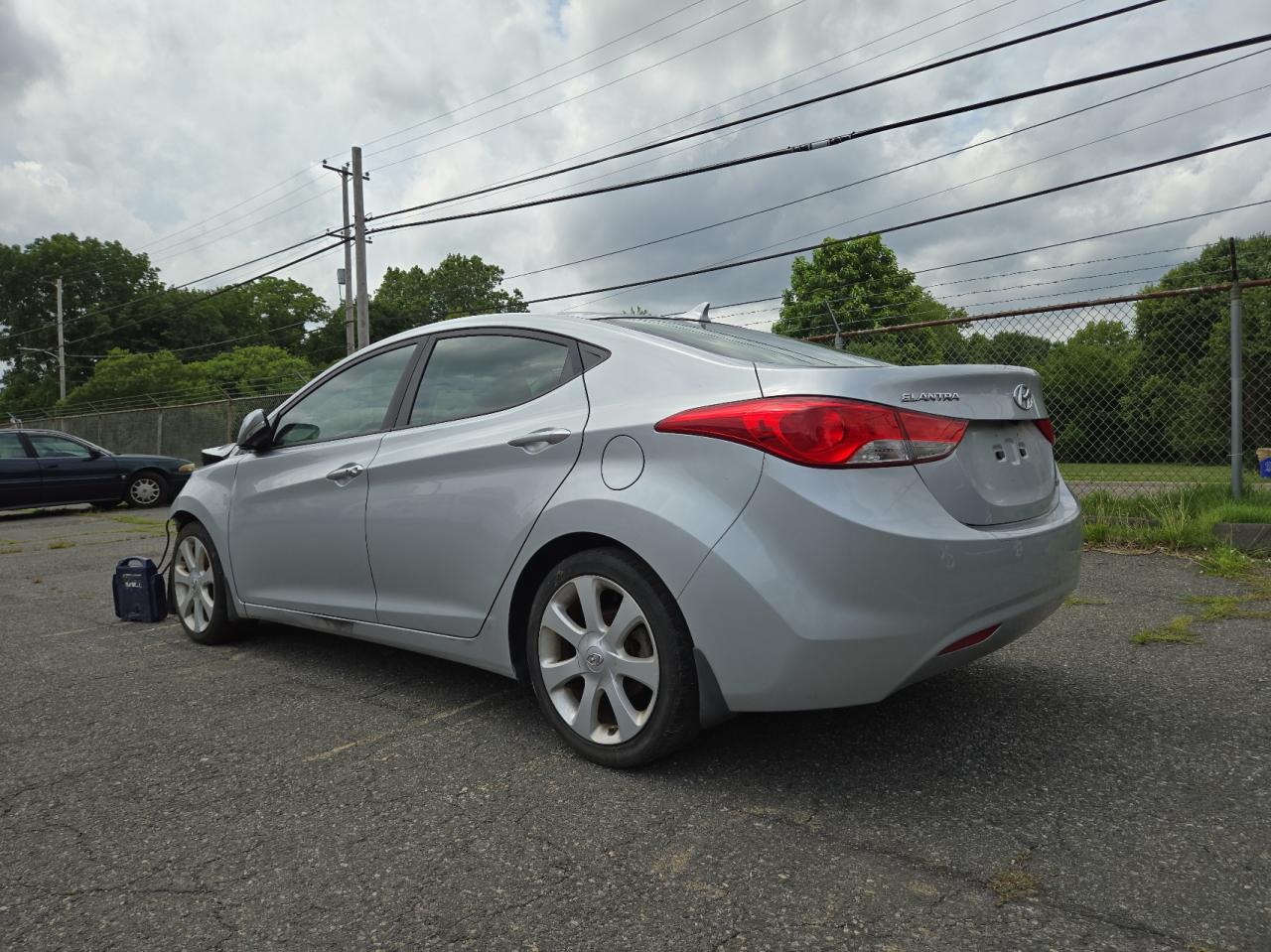 2013 Hyundai Elantra Gls vin: 5NPDH4AE7DH276714