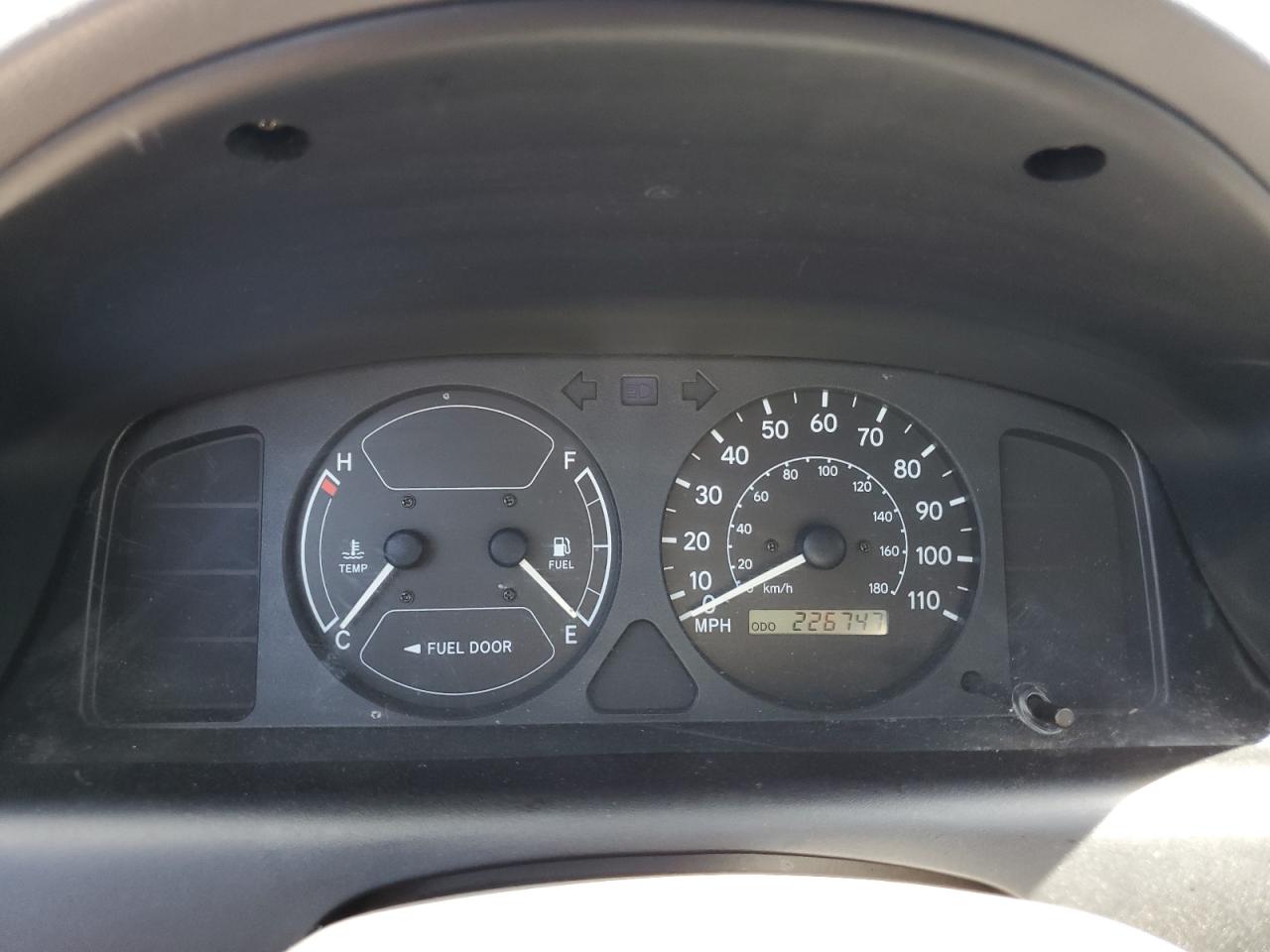 1Y1SK5284WZ443352 1998 Chevrolet Geo Prizm Base